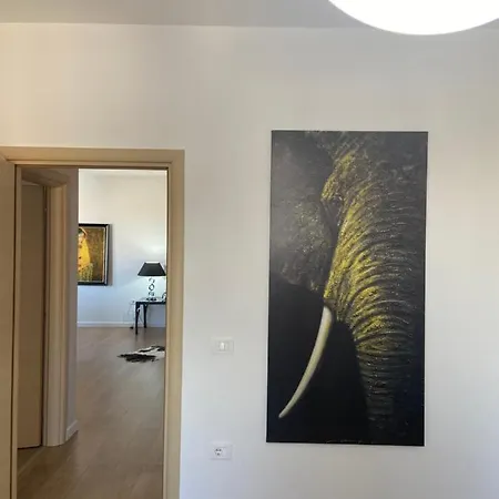 Mb Luxury Apartment Tirana