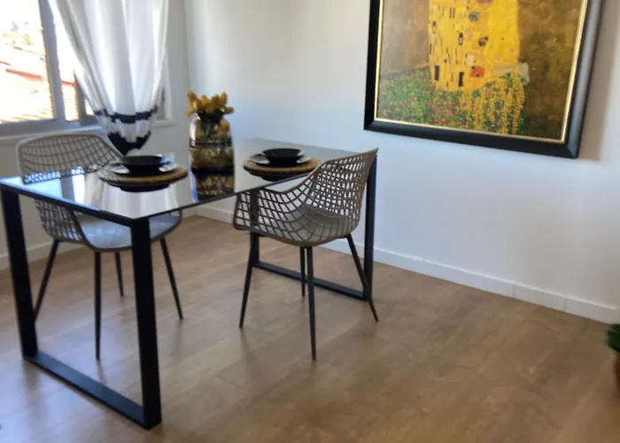 Mb Luxury Apartment Tirana